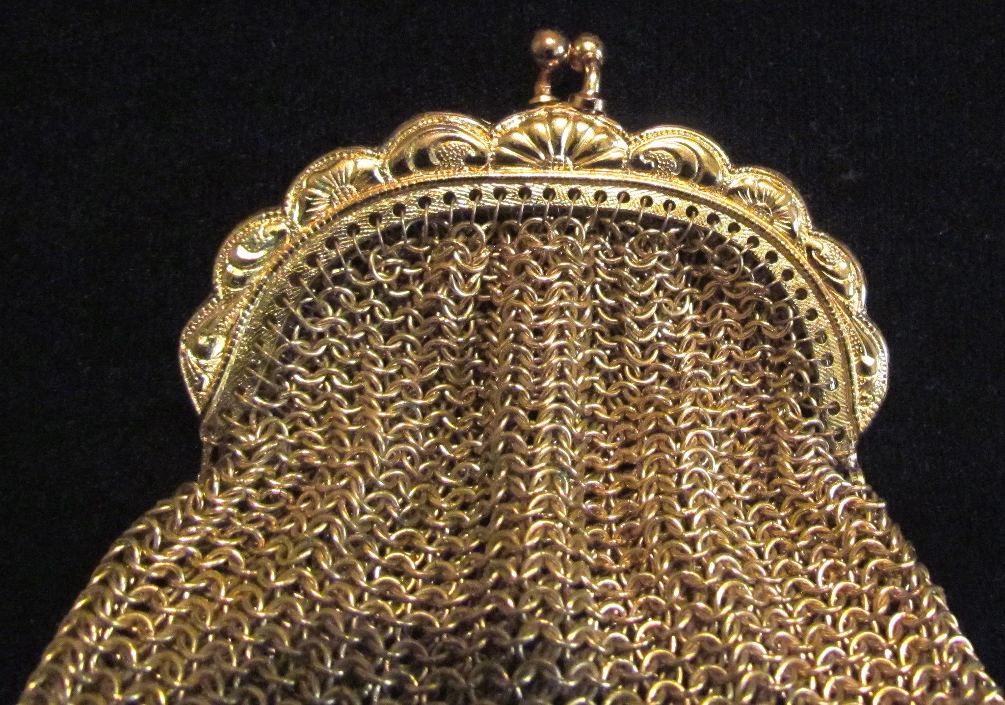 Antique Gold Mesh Purse Chainmail Clutch Change Coin Purse