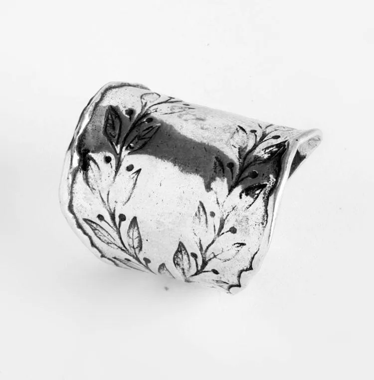 Sterling Silver Finger Ring Stylized Double Leafs Motif Texture silver woman ring